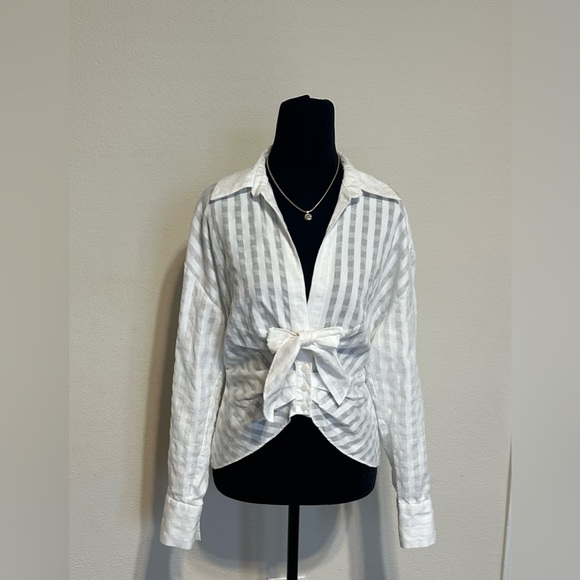 Zara White Button Down Shirt with Tie Front - Picture 3 of 11